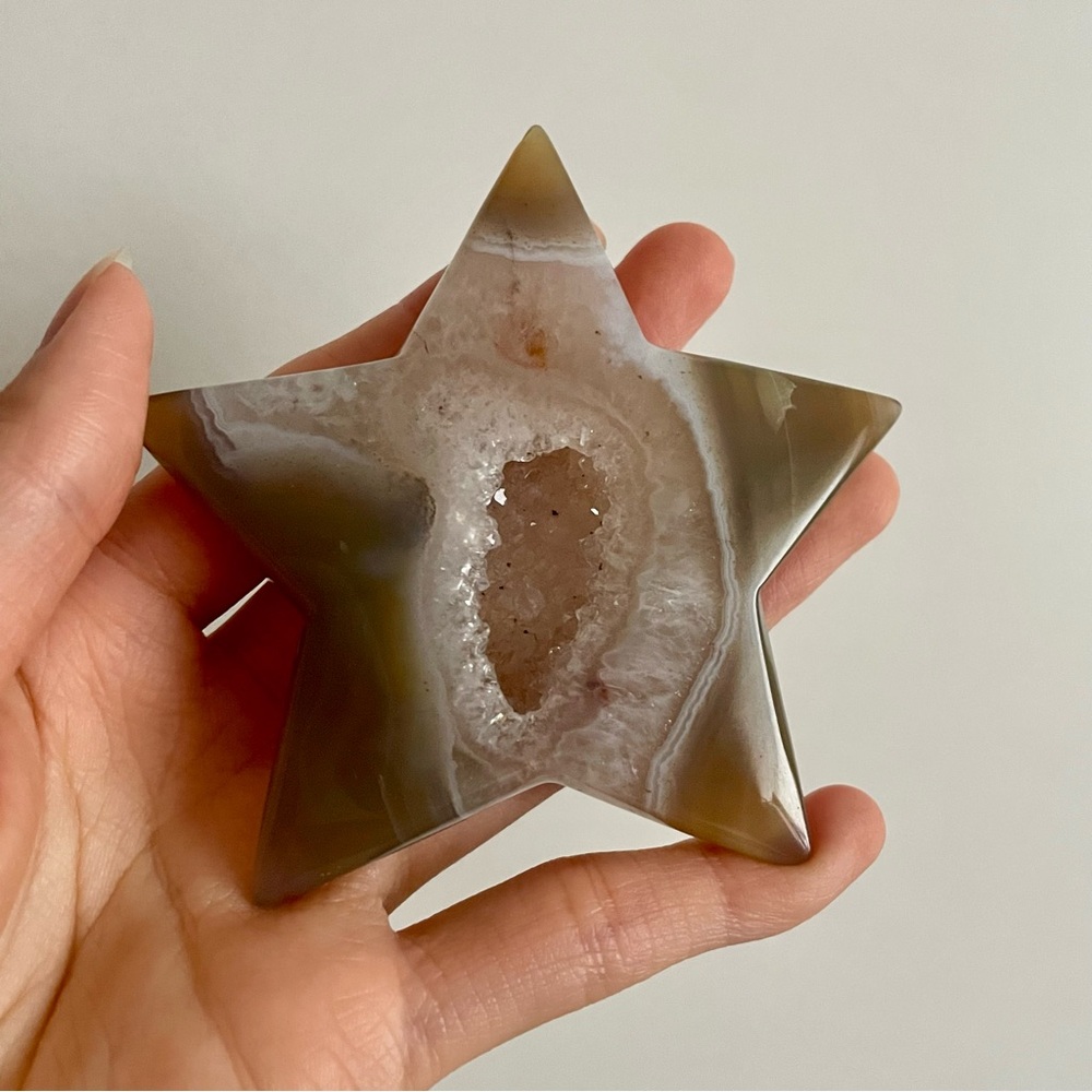 Druzy Agate Star Carving